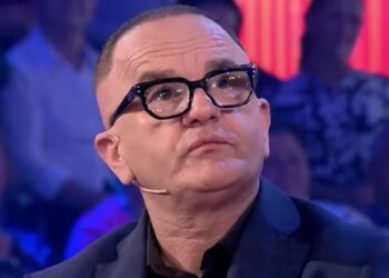 ARTAN KOLA SHPËRTHEN PAS ELIMINIMIT: “Produksioni më tradhtoi, donin ta dëmtonin Mateon me çaj të nxehtë!”