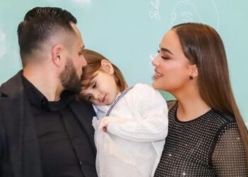 Xhensila dhe Besi bëhen bashkë për Festën e Abetares së Ajkës, nuk mungojnë as urimet emocionuese