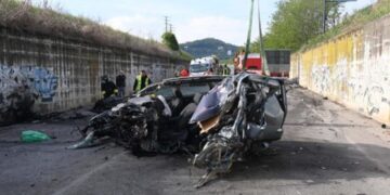 U përpIasën kokë më kokë me një automjet/ Vd*s i riu 19 vjecar