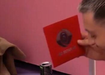 Dënim apo shpërblim? Gjesti hap zarfin e katërt të ‘valixhes së tundimeve’, ja çfarë fshihej aty