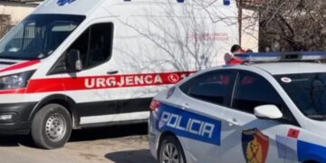 Tjetër tragjedi në vend! Shoferët e dehur përplasen ‘kokë më kokë’, humb jetën pasagjeri!