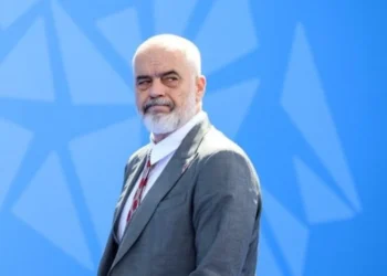 Shpallet programi i ri/ Ja sa do të rriten pagat, pensionet dhe bonusi i bebes muajt e ardhshëm