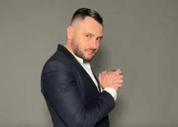 Besi nis një lidhje të re pas divorcit me Xhensilën,ja cfare flitet…