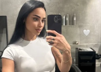 Egli Tako në lidhje të fshehtë me biznesmenin e njohur?