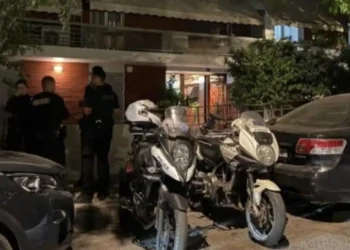 Ngjarje e rëndë në Greqi/ Burrë e grua gjenden të vde*ur brenda banesës, dyshimet