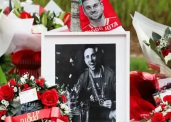 Mes lotësh dhe dhimbjes përcillet në banesën e fundit Diogo Jota, Liverpool bene gjestin prekes ndaj familjes se te ndjerit!