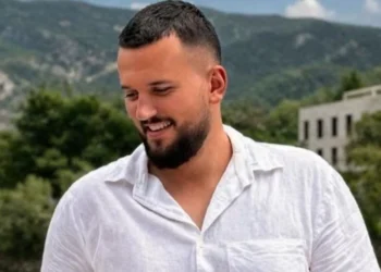 “Si do të përcjellim? Si do durojmë këtë dhimbje o shpirti jonë?” Ky është i riu nga Delvina që vdiq dje, priste të bëhej babai i një vajze