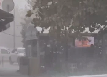 Shtrëngatat e shiut mbërthejnë vendin, stuhi dhe dëme në këto qytete! Ja cfarë pritet për ditën e nesërme