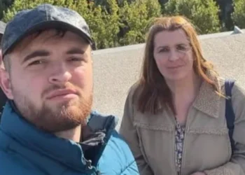 G*diti të ëmën 7 herë me th*kë, gjykata e Dibrës merr këtë vendim për 26 vjecarin!