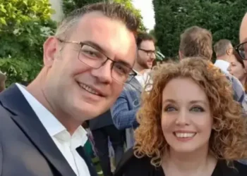 Prekëse! Sot Gert Bogadani do festonte ditëlindjen, Edlira jep mesazhin e fortë dhe bënë dedikimin e ndjerë për të!