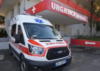 Cfarë i ka ndodhur? Burri gjendet pa shenja jete në një hotel në vend