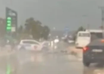 Aksident i rëndë, makina e policisë i pret rrugën një mjeti tjetër