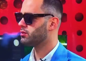 Romanca e Stenaldos së Big Brother: 6 vite më e madhe se ai