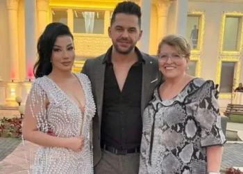 Shpati iku nga kjo botë, nëna e tij bënë REAGIMIN E PAPRITUR për Selvijen