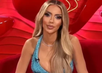 Ndërkohë që Mateo ndodhet në BBVA, Brikenës i ndodh E PAPRITURA e madhe jashtë! (foto)