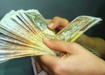 Gati 100 mln euro për rritjen e pagave/ Ja sa do marrin mësuesit, mjekët dhe administrata