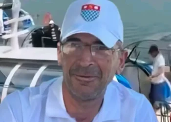 “Kapiteni u tha ‘jo’, turistët e shpërfillën. Humbi jetën t’i shpëtonte”- Detaje të reja nga tragjedia në Shkodër…
