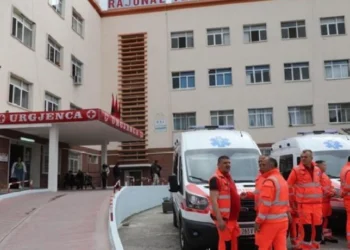 Cfarë i ndodhi? Gruaja ndërron jetë pas ndërhyrjes kirurgjikale në spitalin e Vlorës