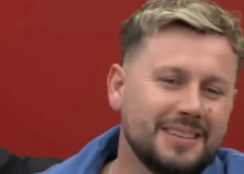 Mevlani bëhet baba për herë të parë? Ky është emri i vecantë qe i ka vendosur vajzës…