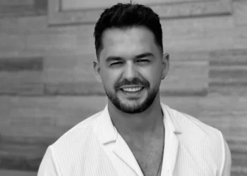 RRENQETHESE! Halla e Shpat Kasapit bënë deklaratën e FORTE për ‘miqtë’ e këngëtarit