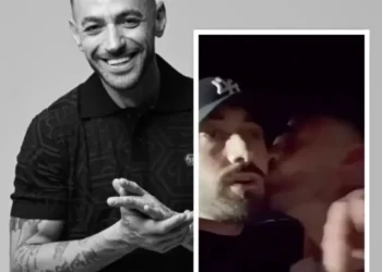 ‘Më puth…’  Joz Marku detyron Stresin ta puthë, pas ofendimeve në rrjet (Video)