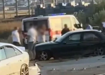E RËNDË/ Aksident i gjashtëfishtë, një shqiptar i vd*kur dhe 10 të plagosur