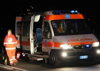 E rëndë! Mb*ti 3 foshnjat e porsalindura me batanije dhe i fshehu në dollap, arrestohet 25-vjeçarja