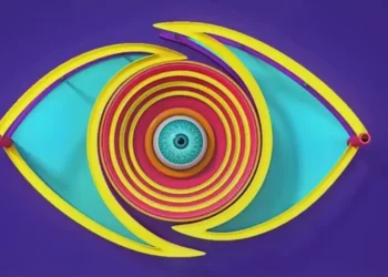 Top Channel zbulon moderatoren e Fan Club, por ka diçka që nuk shkon (Foto)