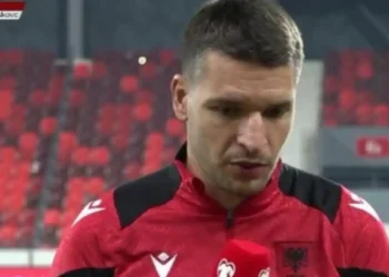 Gjimshiti zbulon reagimin e bashkëshortes së tij Serbe