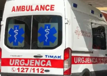 Gjendet pa shenja jete 44-vjeçarja afër banesës në Durrës, dyshohet se…