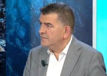 “Ia dola të mposht këtë sëmundje të mallkuar” – Një muaj në koma dhe i intubuar, avokati i njohur shqiptar fiton betejën më të rëndë të jetës