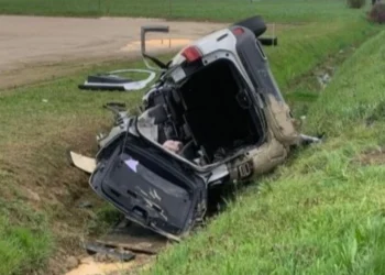 Një parakalim i gabuar shkakton aksidentin FATAL! Dy persona humbin jetën, 8 të tjerë mbesin të pIagosur. Mes tyre 2 fëmijë