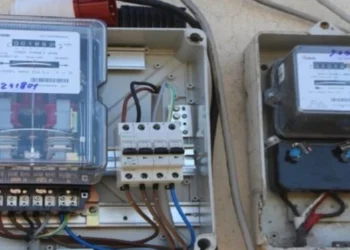 Tronditëse në vend! Shpërthen boksi elektrik, vd*s punonjësi i OSHEE