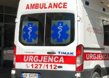 Tragjike në vend! U qëIIua me th*kë nga bashkëmoshatari i tij, humb jetën 14 vjecari