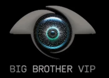 “Bashkë në hotel”/ Plas keq mes Rogertit dhe Selin: Kam informacione! Në Dubai ça ke bërë?