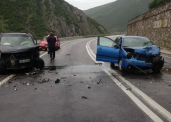 Aksident i rëndë në vend! Ja cfarë raportohet ‘Dy makina u përplasen dhe…’
