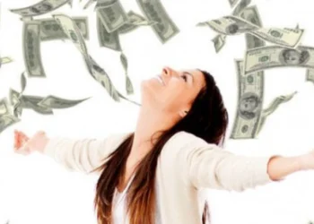 Sa shumë lekë dhe mbarësi!  Njihuni me 4 shenjat e horoskopit që pritet të bëhen milionerë deri ne fund te 2025