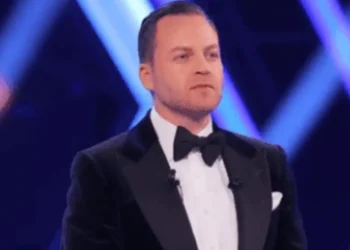 “Ishte si thikë pas shpine”- Ledioni foli për ndarjen e mundshme nga Sara Hoxha