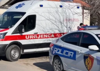 Ngjarje e rëndë: Dh*nohet rëndë këngëtari i njohur shqiptar nga një tjetër artist shqiptar