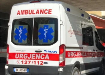 Fatele në vend! Konsumoi fotoksinë, humb jetën 15 vjecari në vend