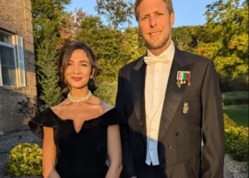 E PABEUESHME! Ja cmimi MARRAMENDES i unazës së fejesës së Princ Lekës për Blerta Celibashin