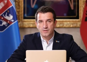 U dërgua me urgjencë në spital, ja cfarë dyshohet të ketë Erion Veliaj!