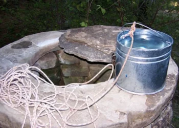 E rëndë! Bie në pus, humb jetën gruaja në vend (Detaje)