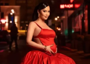 U bë nënë për herë të parë, ja emri i vecantë që Dafina Zeqiri zgjodhi për të birin!