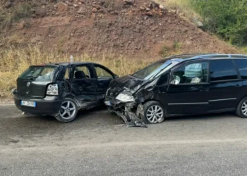 Cfarë po ndodh kështu? Tjetër aksident i rëndë në vend, përfshihen 3 automjete. Raportohet për…