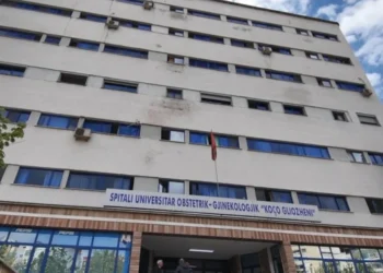 Foshnja e sapolindur humbi jetën nga neglizhenca e mjekëve, prokuroria e Tiranës…