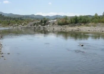LAJM I FUNDIT/ Tragjedi! Ishin duke ruajtur bagëtitë, mbyten dy të mitur në lumë
