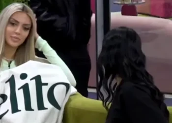 Motra e Mateos hyn në BBVA, nuk ia kursen dy fjalë Bikenës/ Si e priti banorja? (Video)