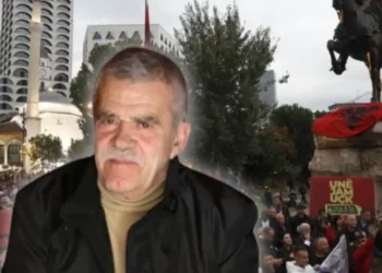 Robert Ndrenika ‘shpërthen’ për protestën: Shqiptarët bashkë, siç ju ka hije! Mesazh i fortë për ata që fryjnë ndasitë!