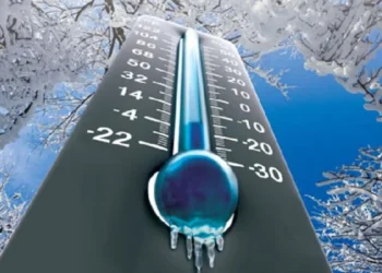 Rikthehen ditët dimërore! Ulje temperaturash dhe dëborë në zonat malore, ja cfarë pritet të ndodh fundjavë!